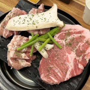 [부산 동래] 동방축산 동래메가점