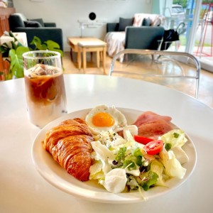 도라도라 스튜디오 Cafe&Pub