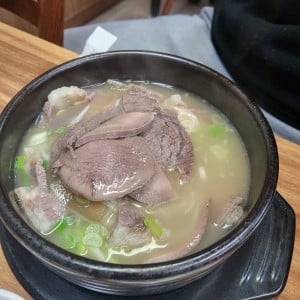 구씨네가마솥국밥&갈비탕