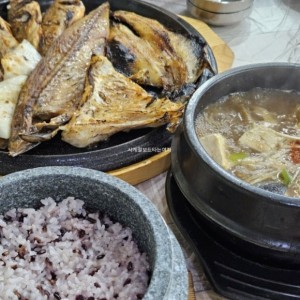 동명항생선숯불구이