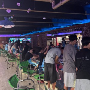 꾼낚시카페 홍대신촌점