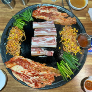 수유대왕솥뚜껑 삼겹살