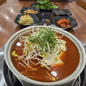 엄마손김치찌개 효천점