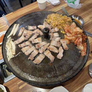 신여사장독대 솥뚜껑삼겹살