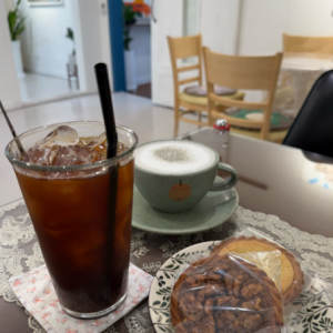 행복한화가 갤러리카페