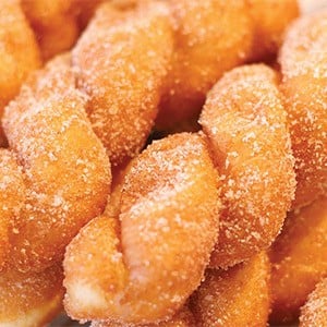 찹쌀꽈배기엔핫도그