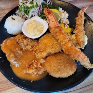 귤밭사이로수제돈가스 동홍점