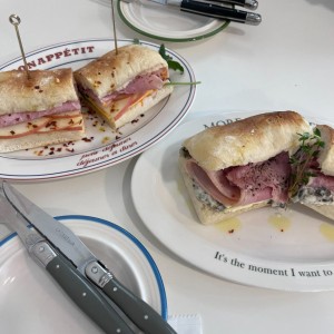 아버브런치앤커피 신진주역점