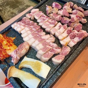 육감돼지 마석본점