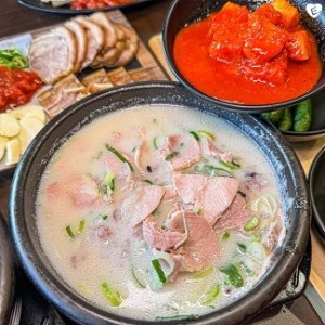 [경기 수원] 기울어진뚝배기 수원성대점