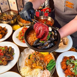 [경기 시흥] 통큰솥뚜껑닭볶음탕 시흥능곡점