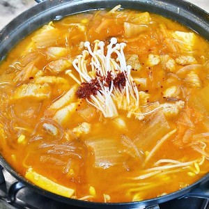 [경남 밀양] 김부자네묵은지생고기김치찌개