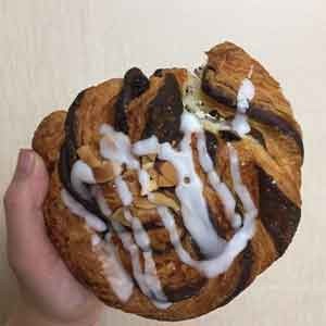 토모루베이커리