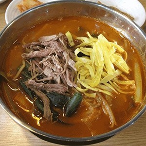 고좌리뼈칼국수