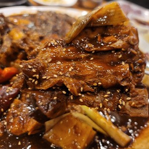 동네맛집뼈구이집 울산성남점