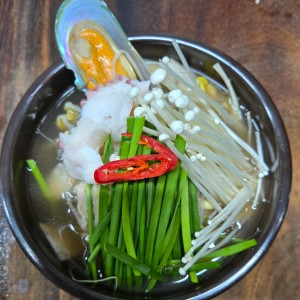[울산 울주] 본야드 속초문어국밥