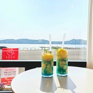 이유갤러리카페