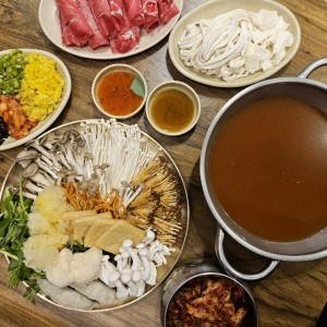 구좌리얼크니손칼국수 강남대치직영점