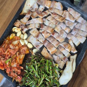 소나무뜰끌림부추삼겹살