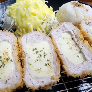 국시와돈까스 고덕점