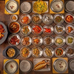 굴뚝가마솥한정식 하남미사점