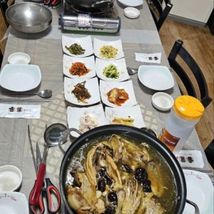 중산마을맛식당