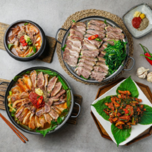 고향흑염소요리점