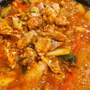 고맙소육천돼지찌개 서부시장점