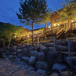 소금강냇물소리펜션