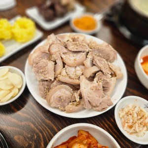 돼지국밥 신서옥 성서본점