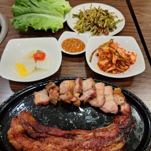 오덕진흑염소와오리 본점