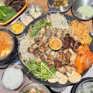 육덕돼지 양산본점