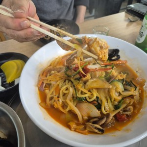 담터낭만칼국수