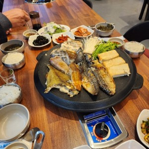 솥뚜껑 생선구이