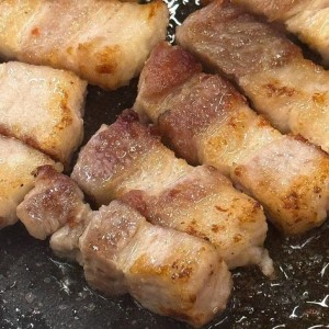 꾸석지진짜한돈 남악점