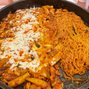 산갈래닭갈비 유강점