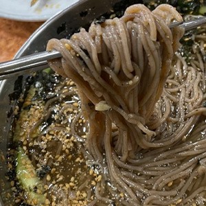 솔막국수