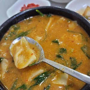 괴강어죽 솥뚜껑매운탕 천안신방점