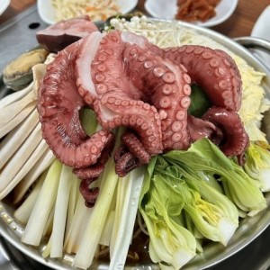 마시마니 문어 앤 전복갈비찜 고흥 나로점