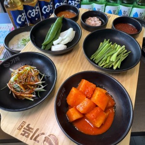 기울어진뚝배기 수원영통점
