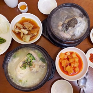 백년백세토종삼계탕