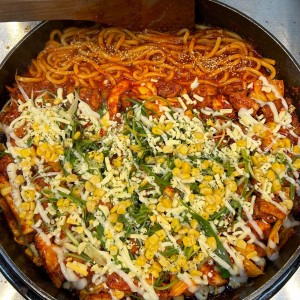 유가네닭갈비 마곡발산점