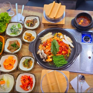 해돋이주물럭쌈밥