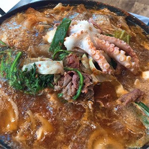 청룡장모님한정식