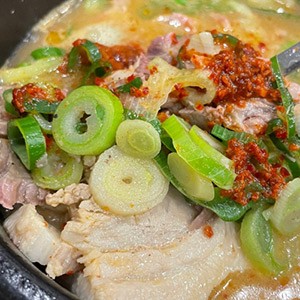 시골장터돼지국밥