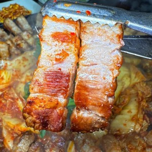 솥고집 서울대입구역점