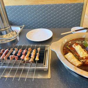 신금원무한리필충칭훠궈&양꼬치