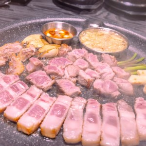 돈 고기집 신매점