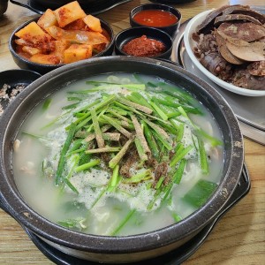 율량순대국밥