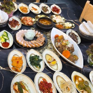 한상차림밥상 신설동